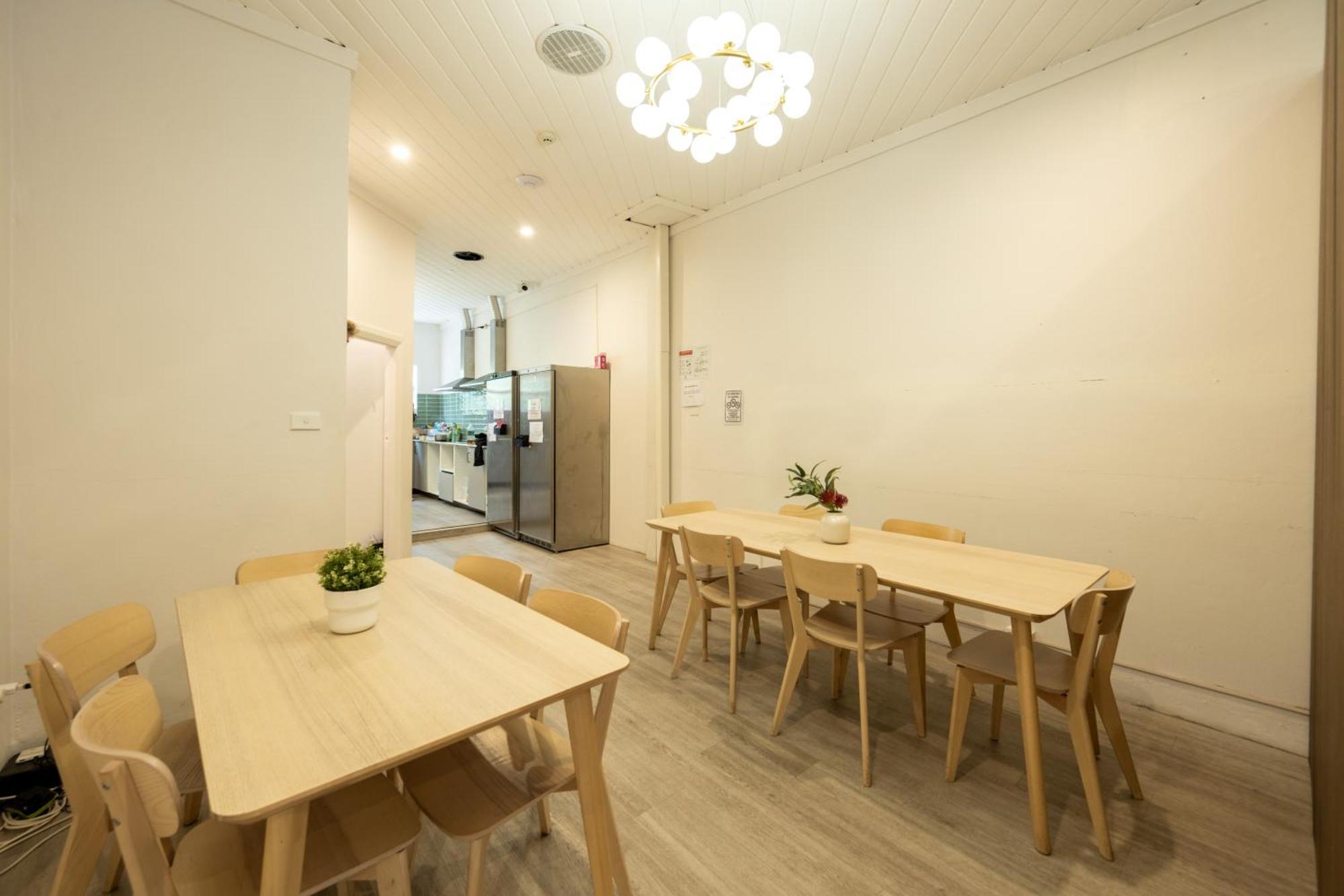 Urban Nomad Potts Point - 18 To 39 Only Vandrarhem Sydney Exteriör bild
