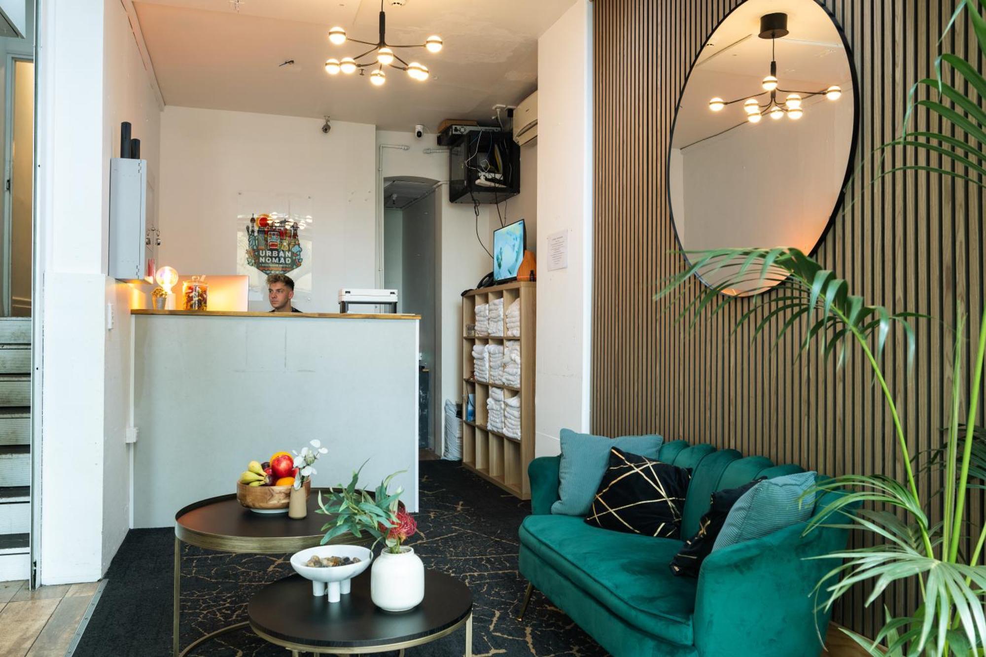 Urban Nomad Potts Point - 18 To 39 Only Vandrarhem Sydney Exteriör bild